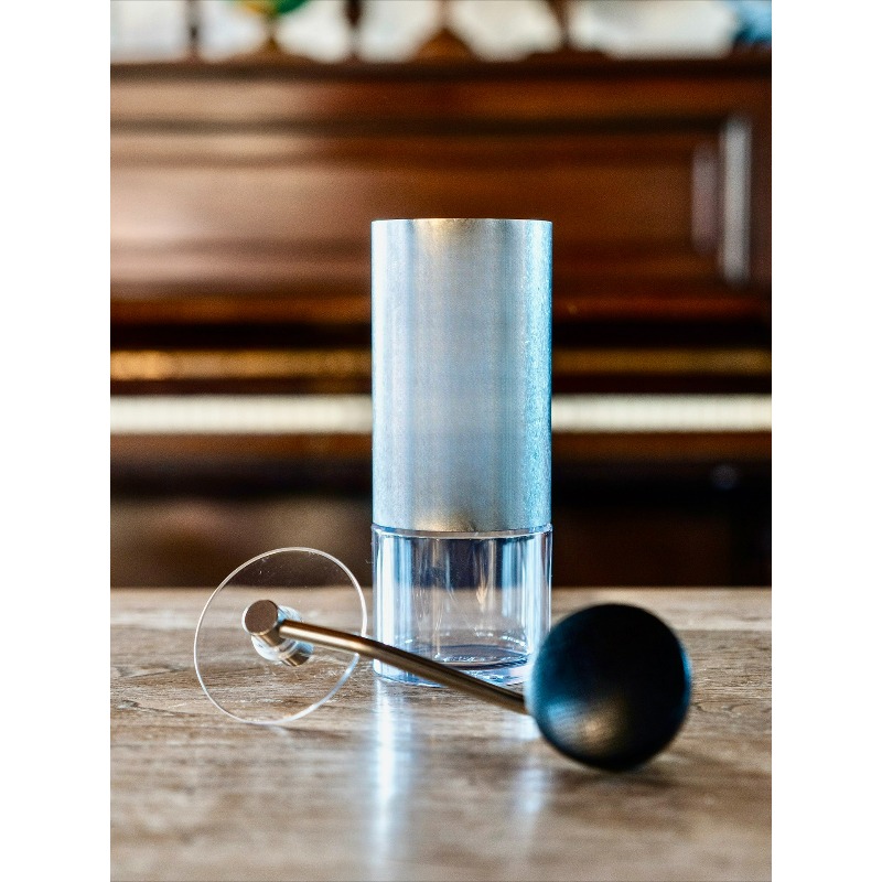 Burr Hand Grinder - مطحنة قهوة يدوية كوماندر C40 مستوردة