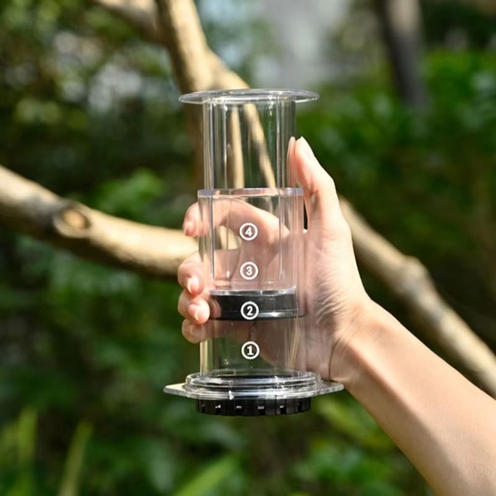 إبريق قهوة محمول على الطراز ال - مراجعة Cold Brew Jar وسعره