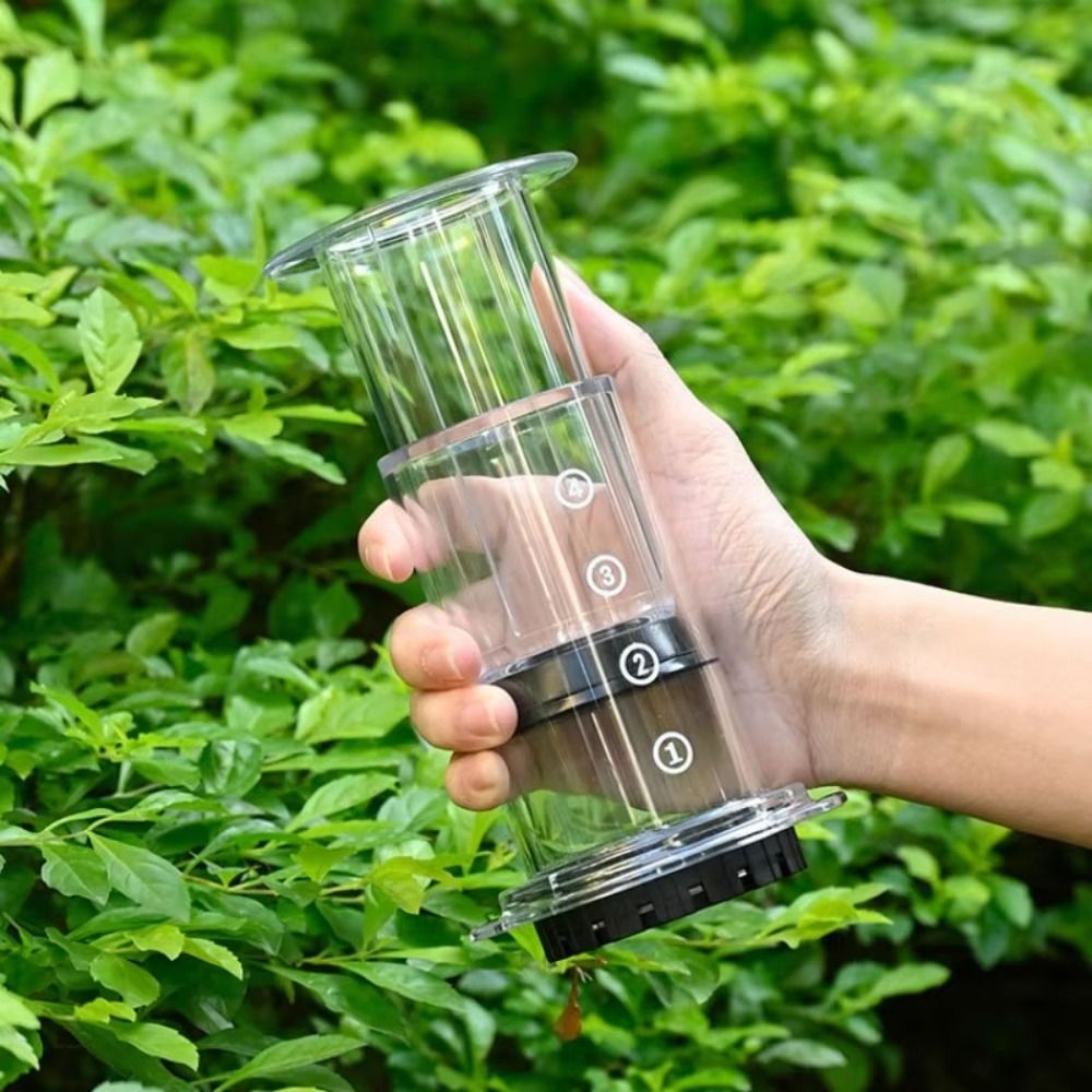 إبريق قهوة محمول على الطراز ال - مراجعة Cold Brew Jar وسعره